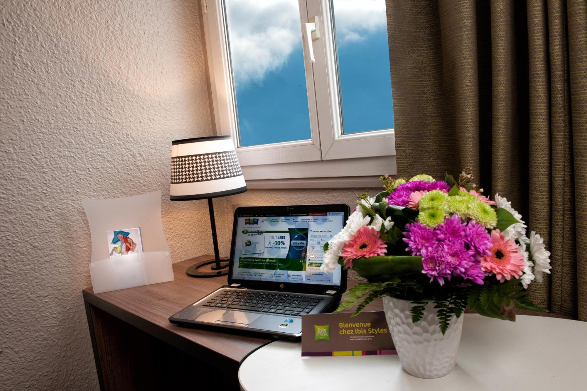 Ibis Styles Rouen Nord-Barentin Hotel Buitenkant foto