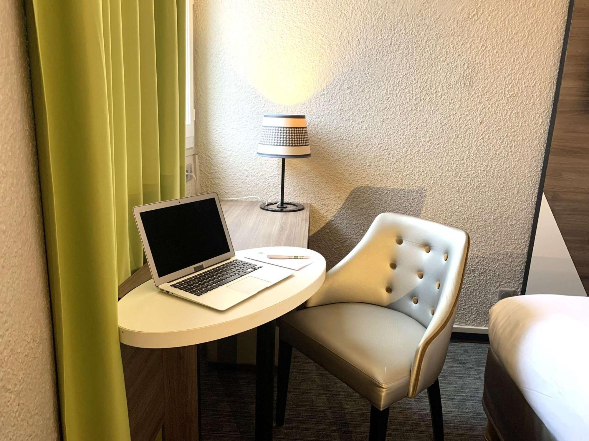 Ibis Styles Rouen Nord-Barentin Hotel Buitenkant foto