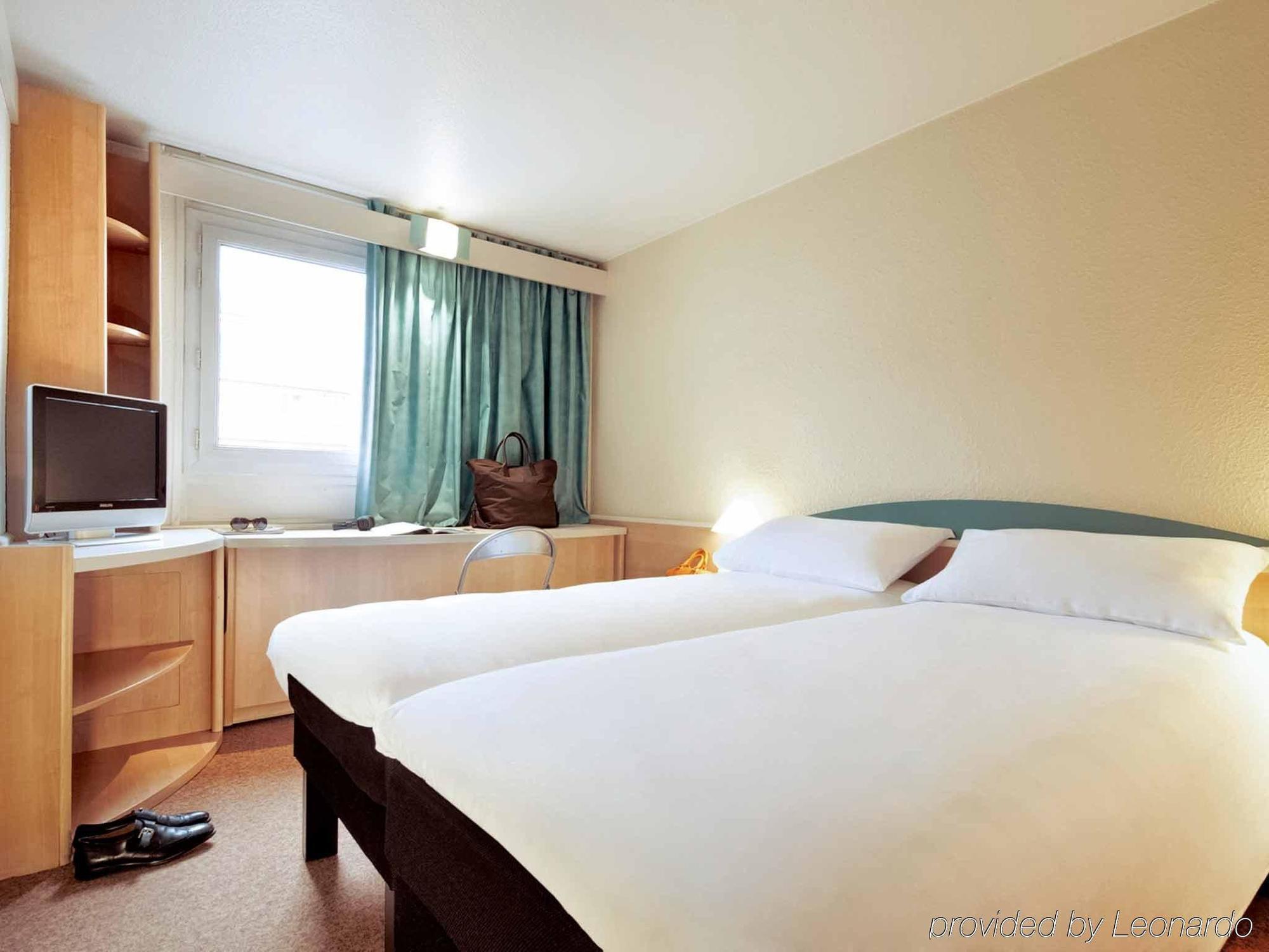 Ibis Styles Rouen Nord-Barentin Hotel Buitenkant foto