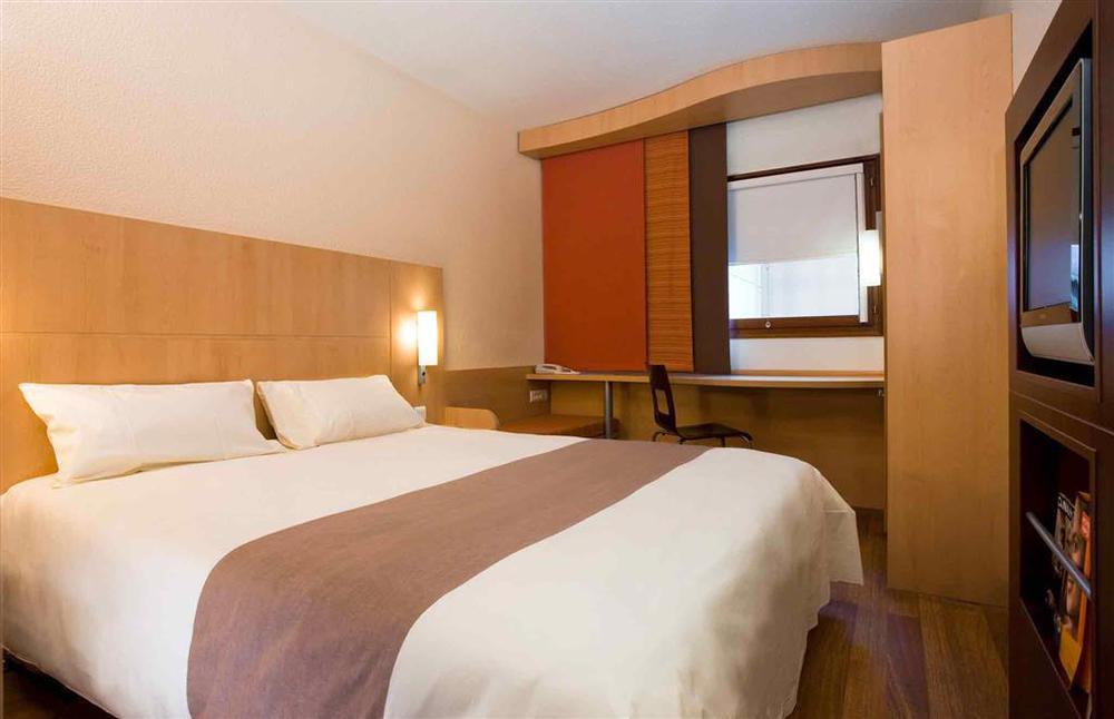 Ibis Styles Rouen Nord-Barentin Hotel Kamer foto